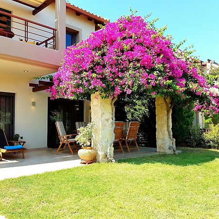 Villa Xenny Patras Exterior photo